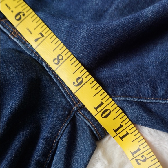 OLD NAVY Dark Wash Distressed Hi Rise Skinny Jeans - Picture 6 of 9